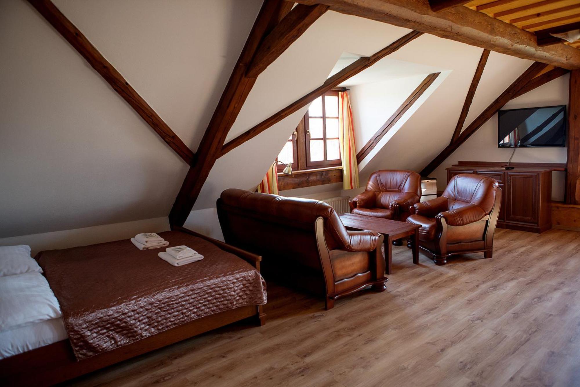 Wellness Hotel & Minipivovar Knezinek Ceske Budejovice Ngoại thất bức ảnh