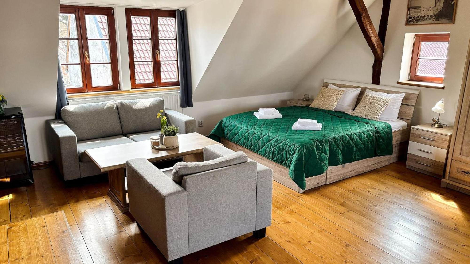 Wellness Hotel & Minipivovar Knezinek Ceske Budejovice Ngoại thất bức ảnh