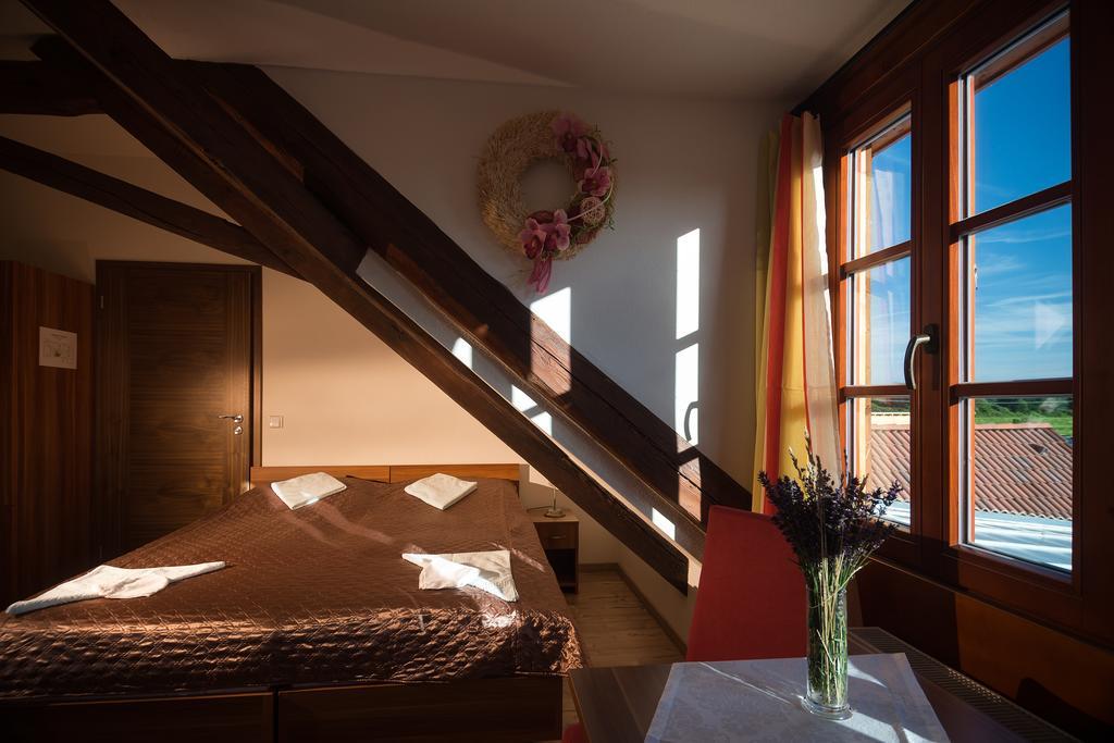 Wellness Hotel & Minipivovar Knezinek Ceske Budejovice Phòng bức ảnh